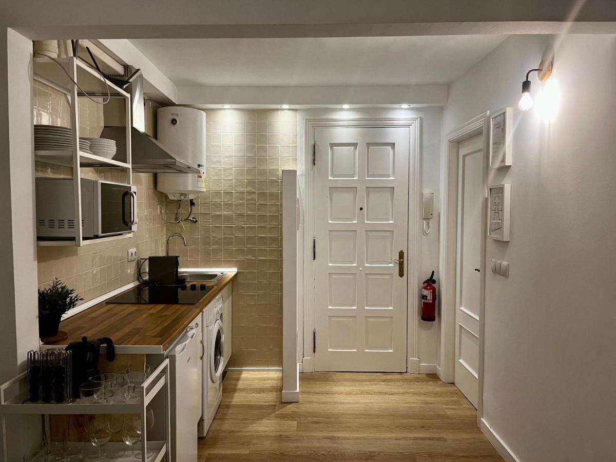 Apartamento Puerta Del Camino 5 - Patio Y Wifi Билбао Екстериор снимка