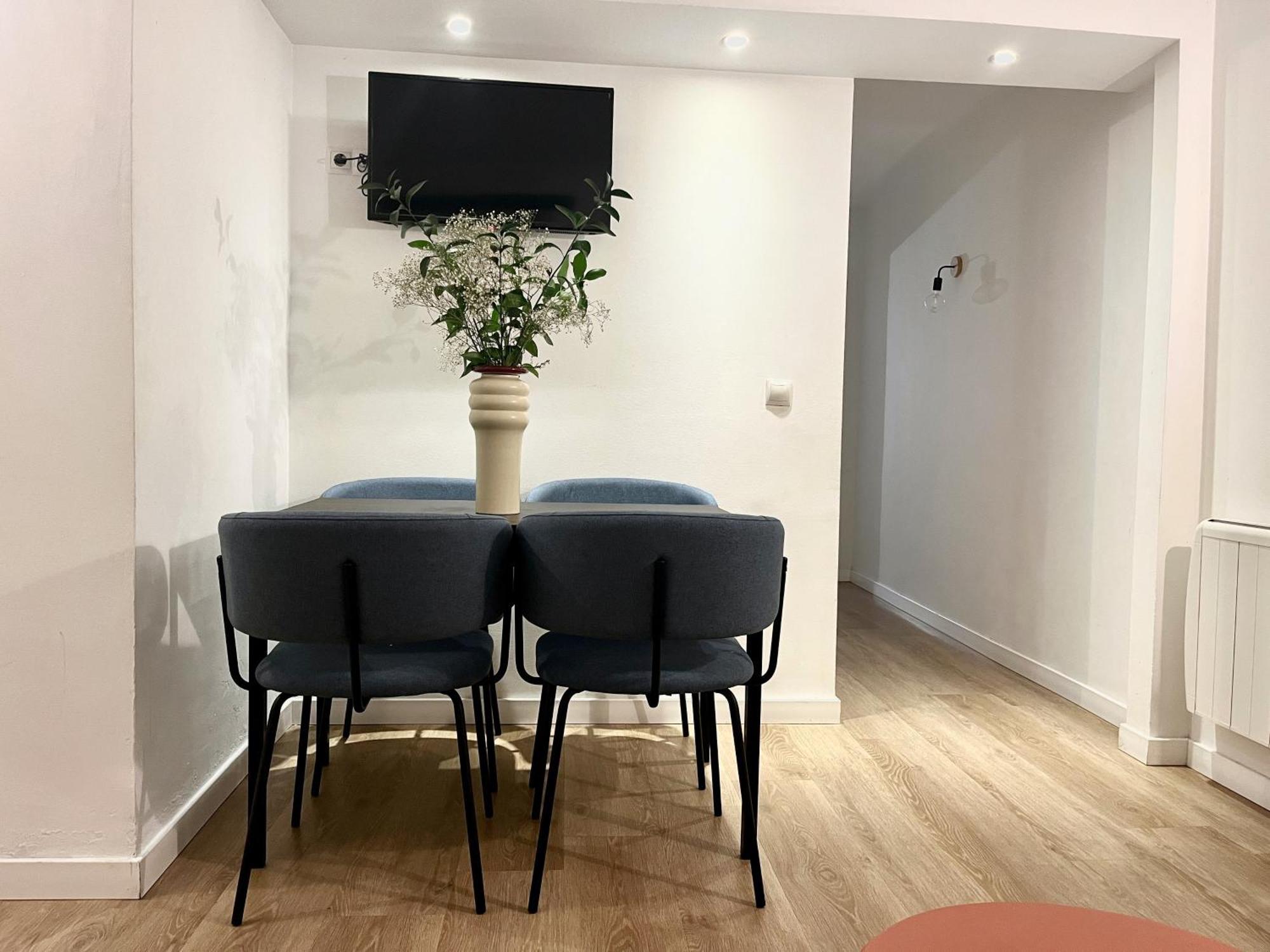 Apartamento Puerta Del Camino 5 - Patio Y Wifi Билбао Екстериор снимка