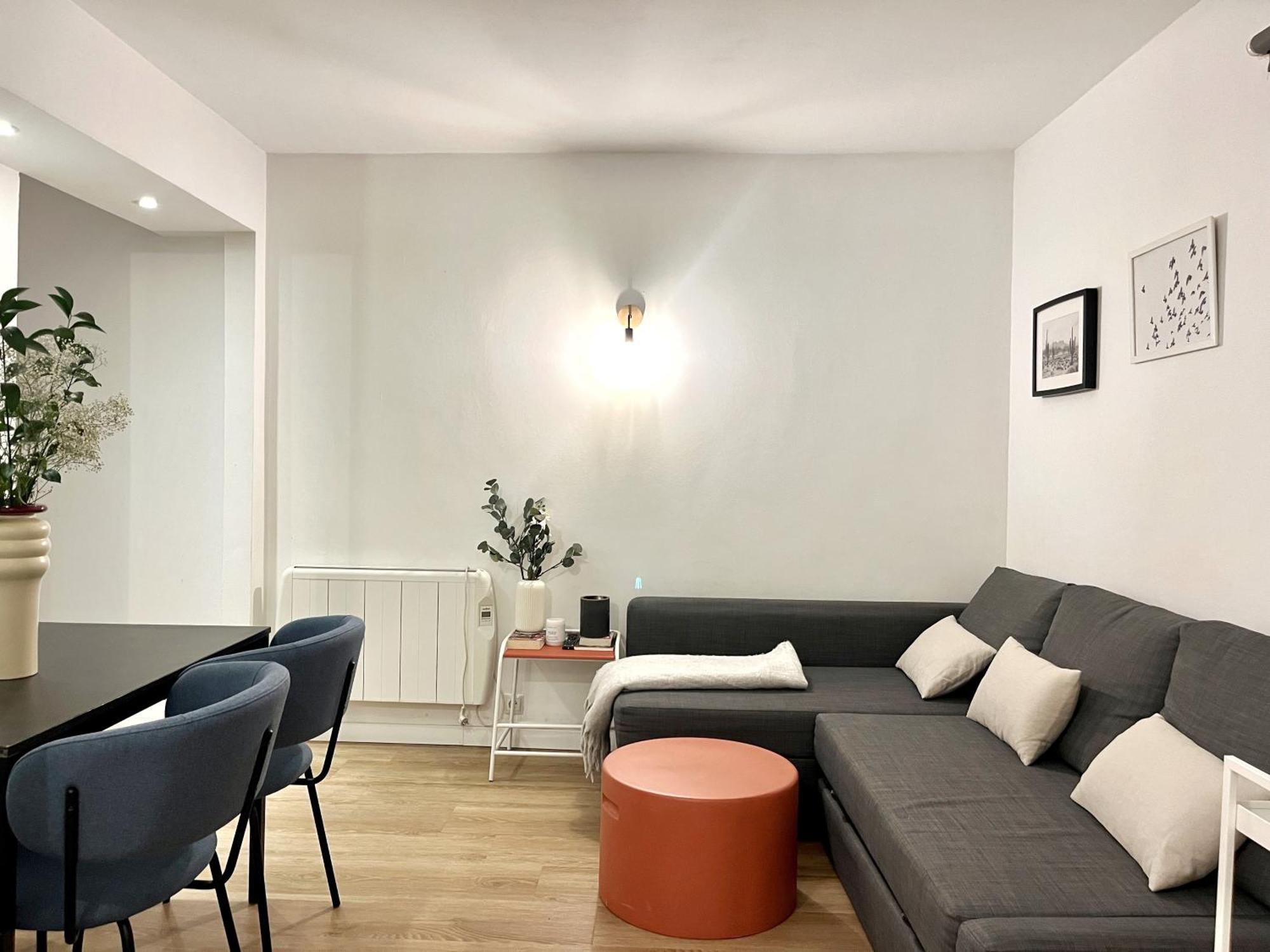 Apartamento Puerta Del Camino 5 - Patio Y Wifi Билбао Екстериор снимка