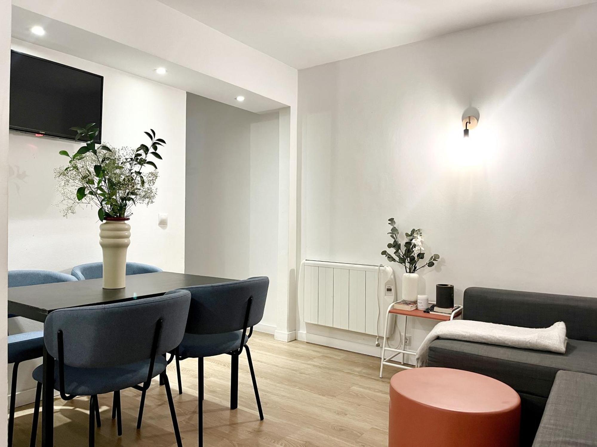 Apartamento Puerta Del Camino 5 - Patio Y Wifi Билбао Екстериор снимка